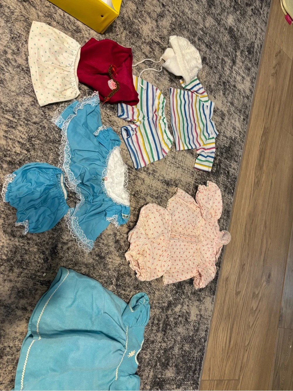 Vintage 80s Retro Baby Doll Outfit & Accessory Case Full of Accessories & Dolls